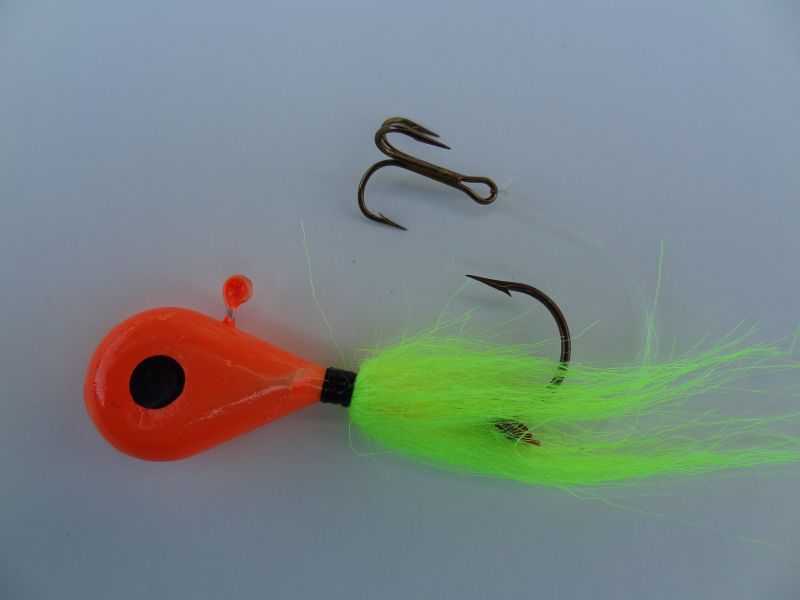 Orange head, Chartreuse tail - 109